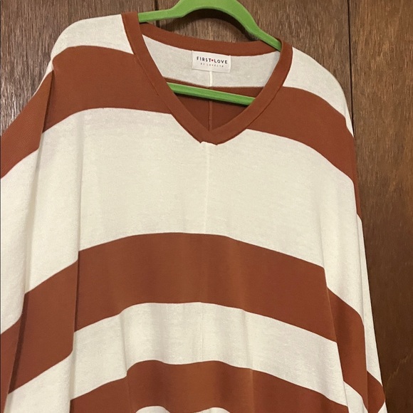 First Love Warm Brown and Cream Sweater Pancho-style Small - Picture 8 of 16